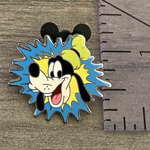 Disney Parks 2010 Collection Blue Starburst Splash (set of 2) Goofy & Pluto Pins - Picture 6 of 7